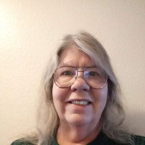 Meet your Posher, Dulcie